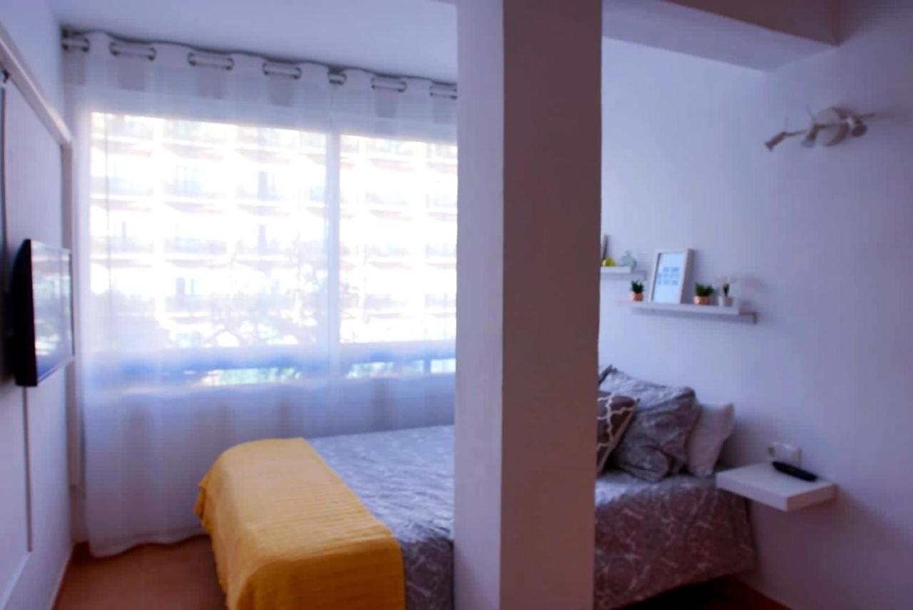 Apartamento La Carihuela Torremolinos Luaran gambar