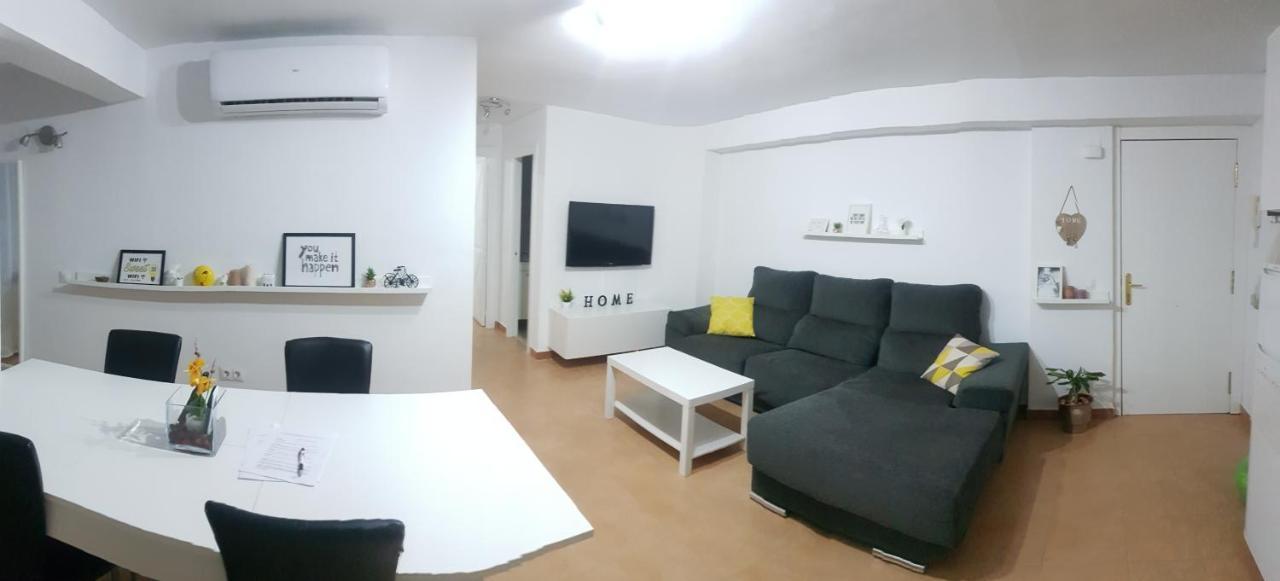 Apartamento La Carihuela Torremolinos Luaran gambar