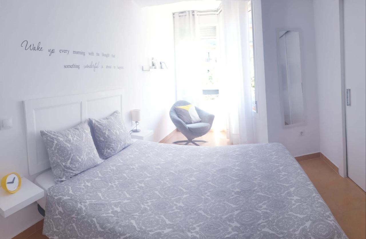 Apartamento La Carihuela Torremolinos Luaran gambar