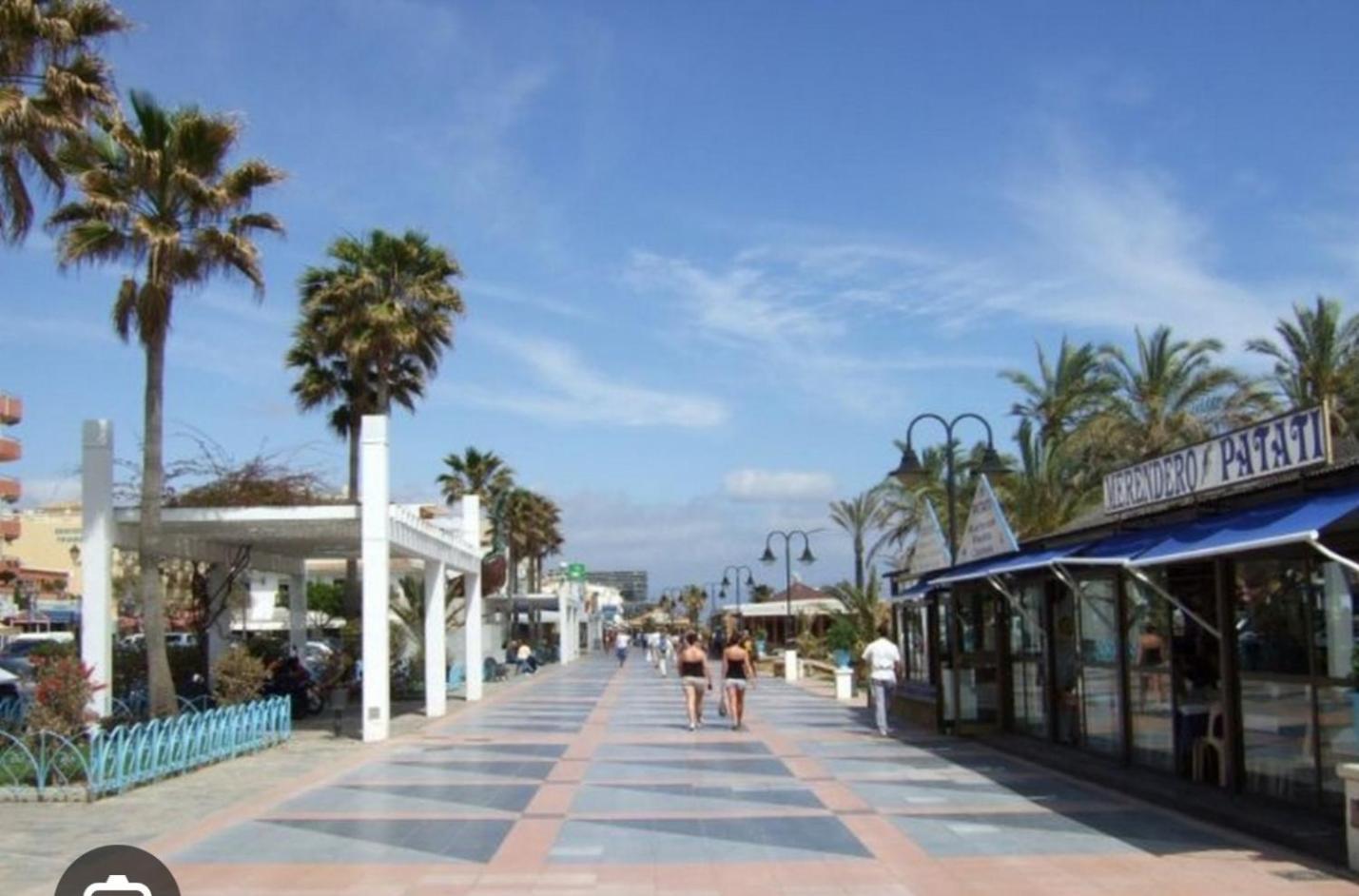 Apartamento La Carihuela Torremolinos Luaran gambar